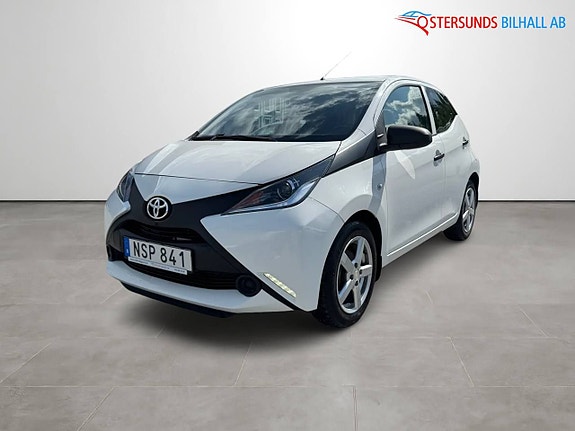 Toyota Aygo 3 of 5