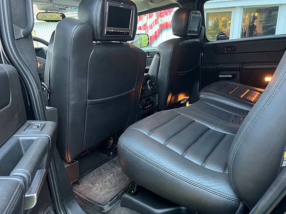 Hummer H2 14 of 14