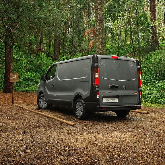 Nissan Primastar 2 of 5