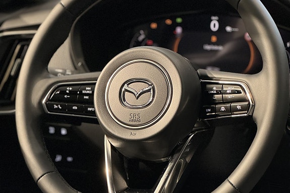 Mazda CX-60 10 of 15