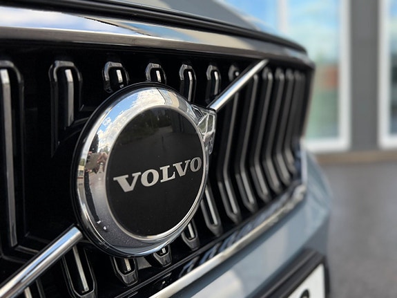 Volvo XC40 9 of 27