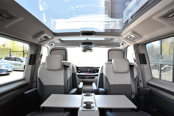 Volkswagen Multivan 7 of 20