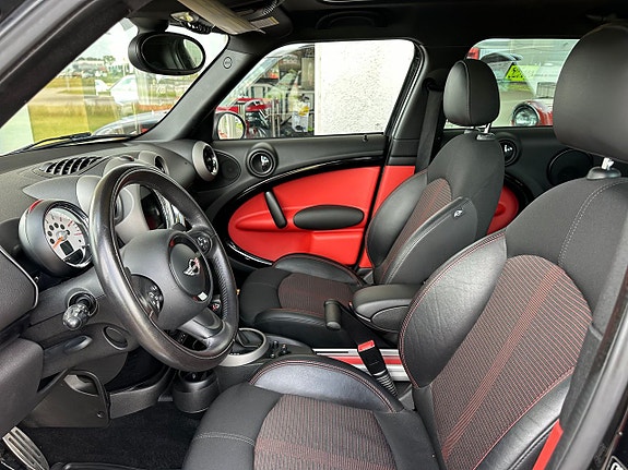MINI Cooper 22 of 25