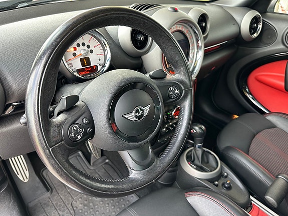 MINI Cooper 15 of 25
