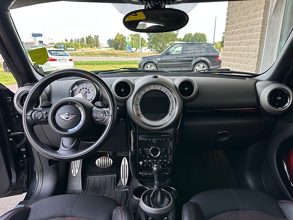 MINI Cooper 5 of 5