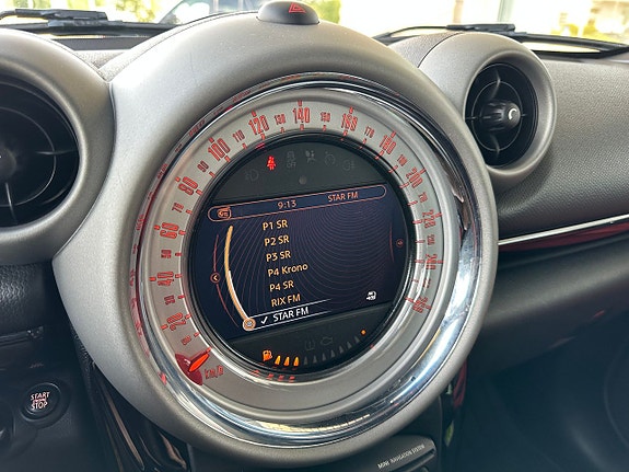 MINI Cooper 14 of 25