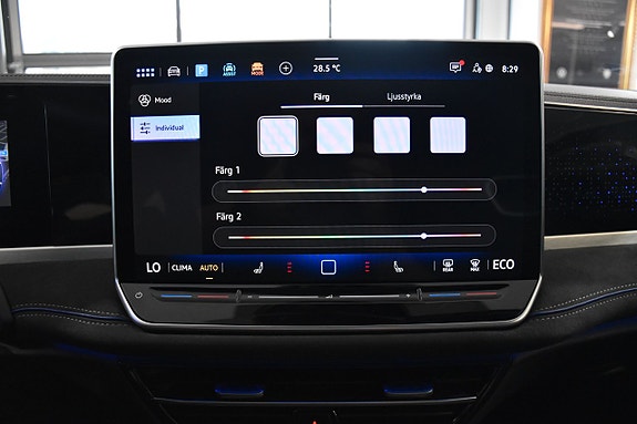 Volkswagen Passat 18 of 28