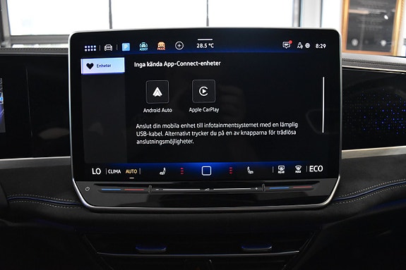 Volkswagen Passat 19 of 28