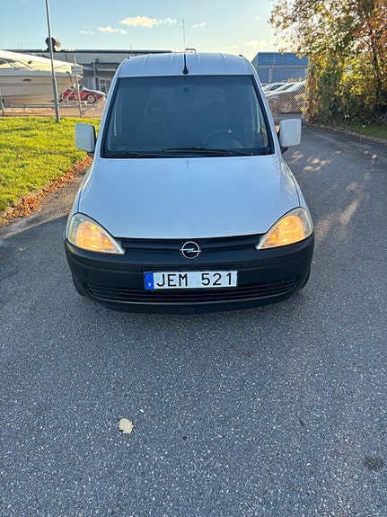 Opel Combo 8 of 15