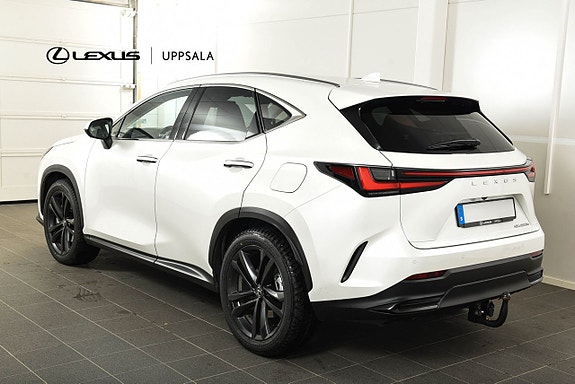 Lexus NX450h+ 3 of 3