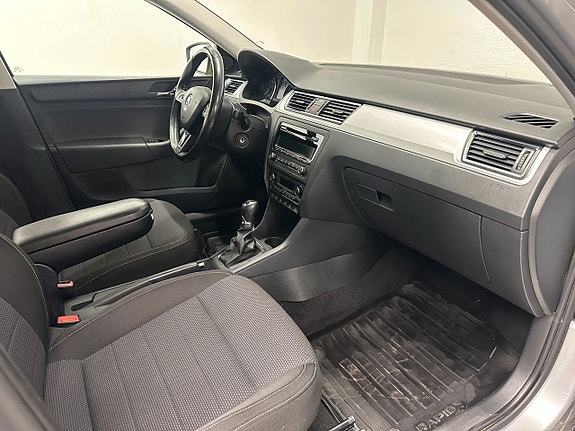 Skoda Rapid 11 of 18