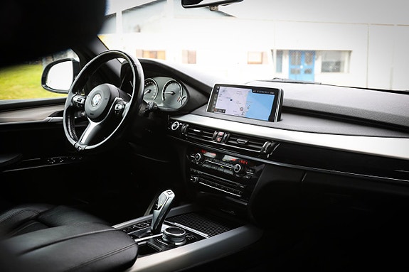 BMW X5 9 of 22