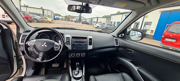 Mitsubishi Outlander 13 of 13