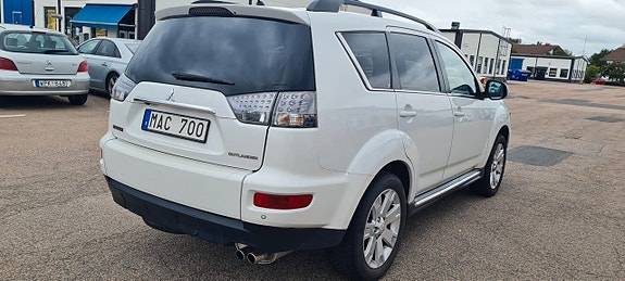 Mitsubishi Outlander 4 of 13