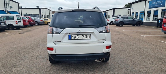 Mitsubishi Outlander 7 of 13