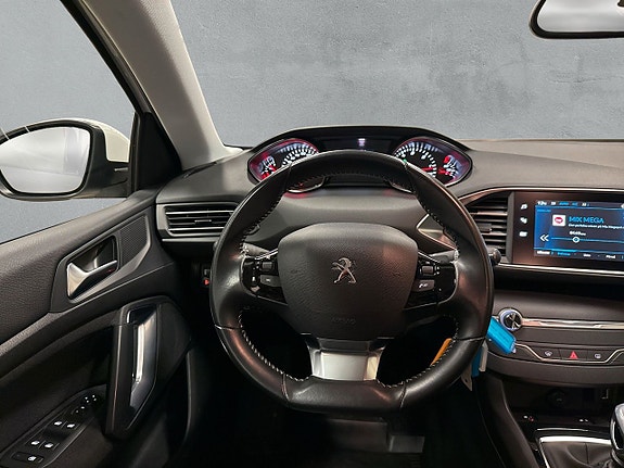 Peugeot 308 14 of 25