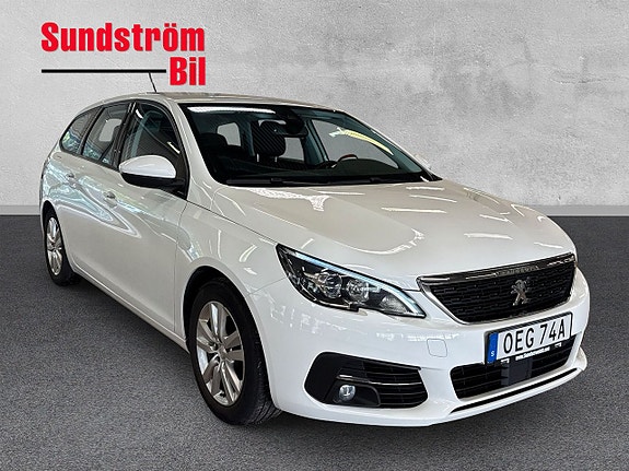 Peugeot 308 8 of 25