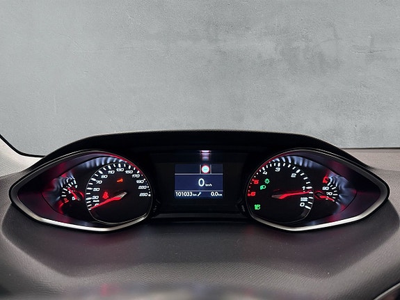 Peugeot 308 15 of 25