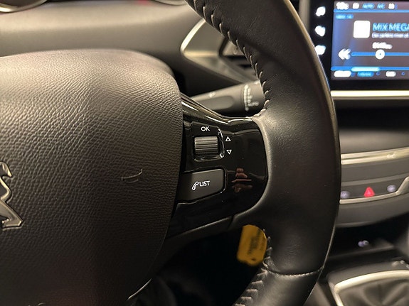 Peugeot 308 17 of 25
