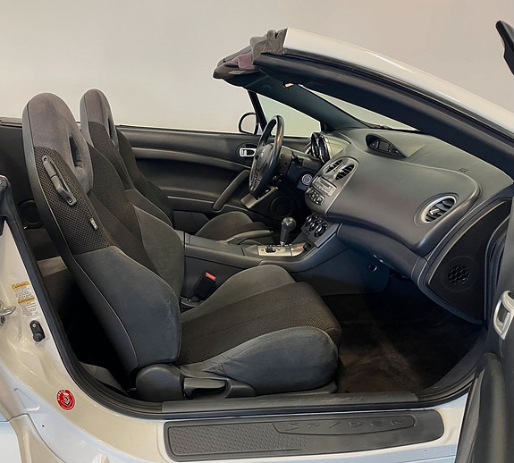 Mitsubishi Eclipse 10 of 16