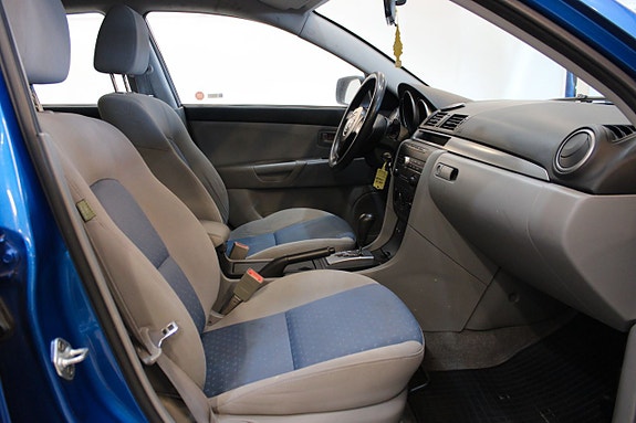 Mazda 3 8 of 10