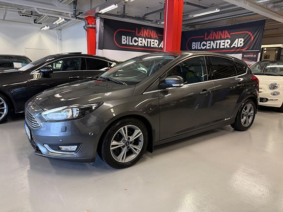 Ford Focus 3 of 22
