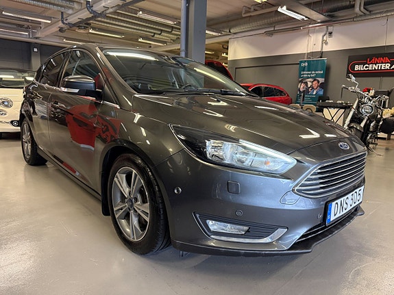 Ford Focus 5 of 22
