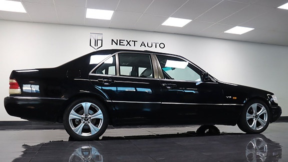 Mercedes-Benz S400 8 of 22