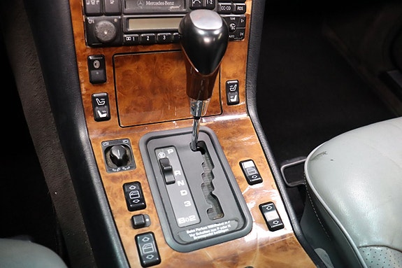 Mercedes-Benz S400 17 of 22