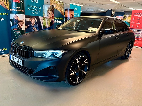 BMW 320 2 of 20