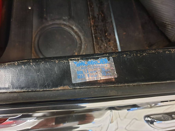 Mercedes-Benz 280 23 of 27