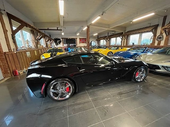 Chevrolet Corvette 8 of 20