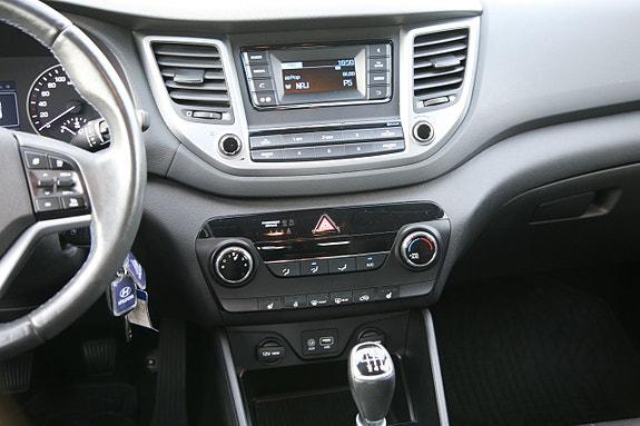 Hyundai Tucson 14 of 19