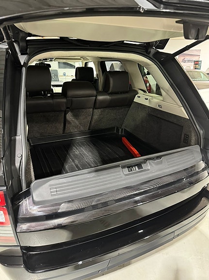 Land Rover Range Rover 11 of 30