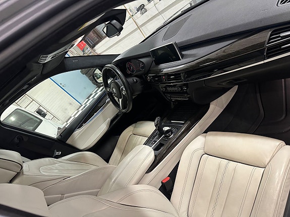 BMW X5 10 of 19