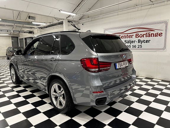 BMW X5 4 of 5