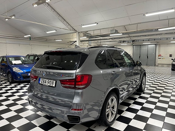 BMW X5 3 of 5