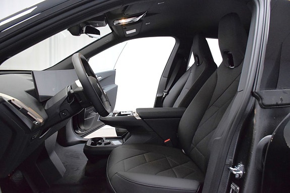 BMW iX 3 of 5