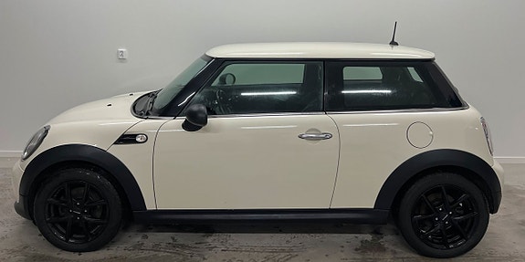 MINI One 2 of 5