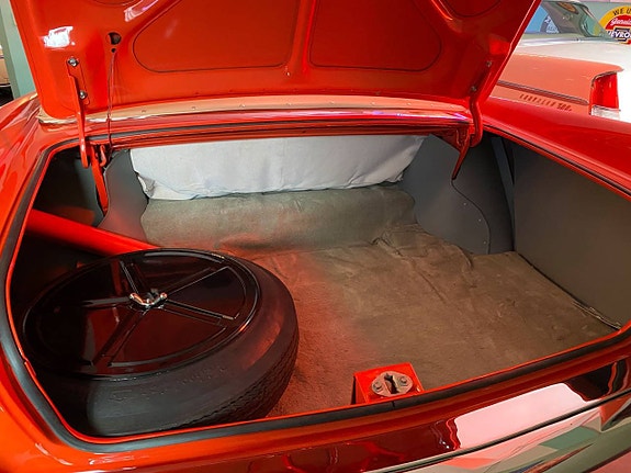Chrysler 300 8 of 8