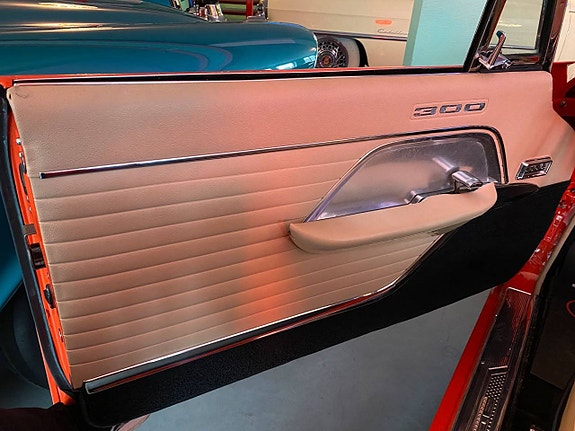 Chrysler 300 7 of 8
