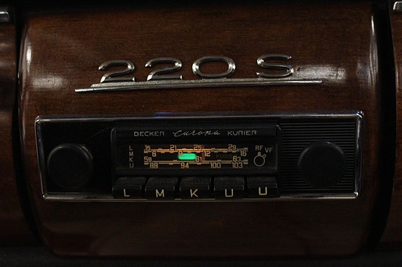 Mercedes-Benz W180 20 of 25