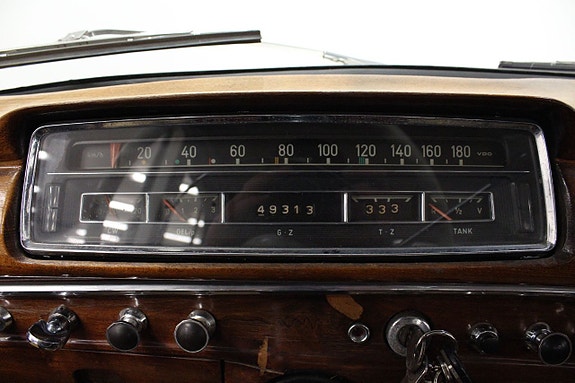 Mercedes-Benz W180 18 of 25
