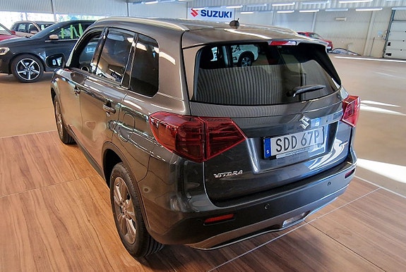 Suzuki Vitara 3 of 5