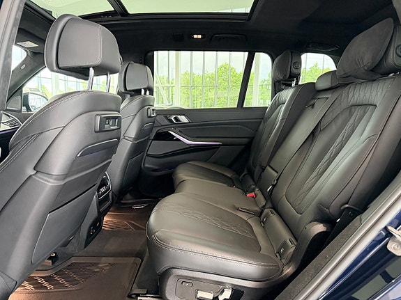 BMW X7 13 of 28