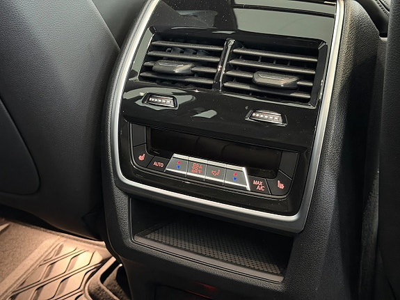 BMW X7 18 of 28