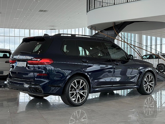 BMW X7 5 of 28