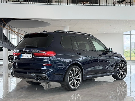 BMW X7 2 of 28