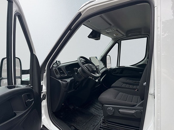 Iveco Daily 9 of 17