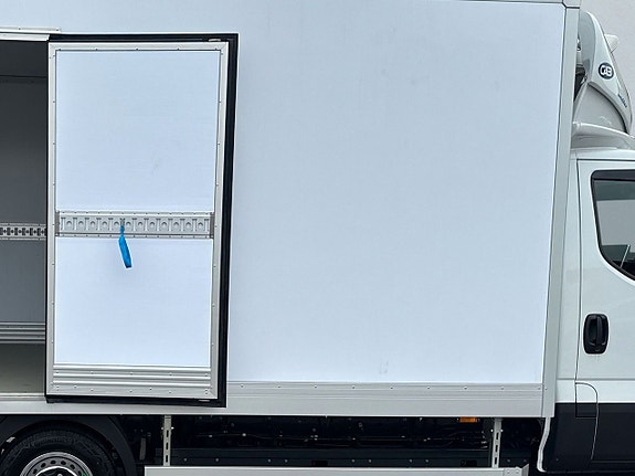 Iveco Daily 12 of 17